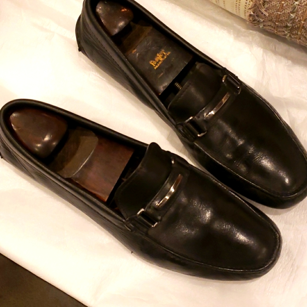 Prada driving shoes silver buckles black rubber sole loafers size 11 preowned